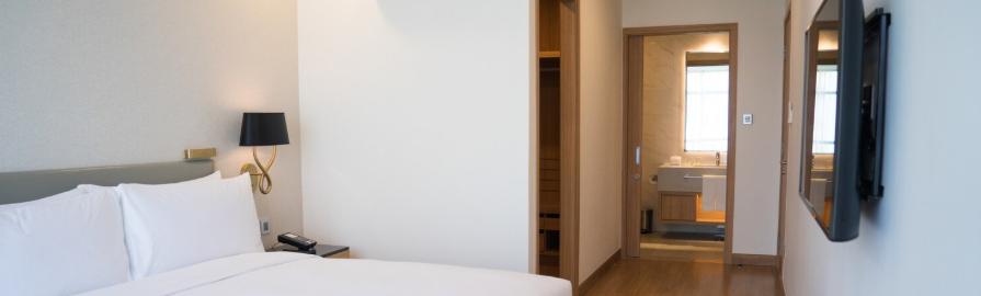 Smarter Access, Better Stays: Rethinking Hotel Room Door Locks for 2025