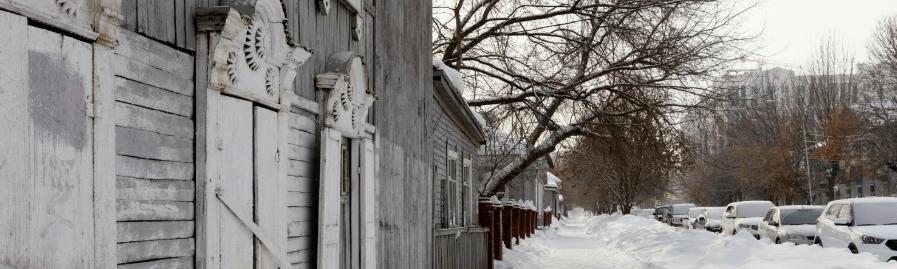 Locked Out by Freezing Rain? Smarter Ways to Handle Frozen Locks